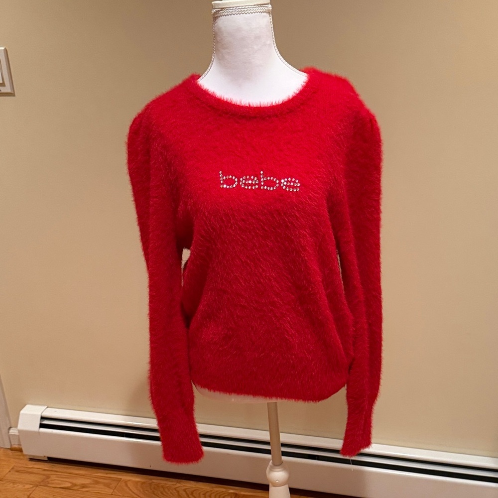 ❤️🔥❤️Bebe Vibrant Red Fuzzy Crew Neck Sweater